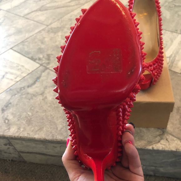 Louboutin size 37 red spiked heels - Picture 5 of 6
